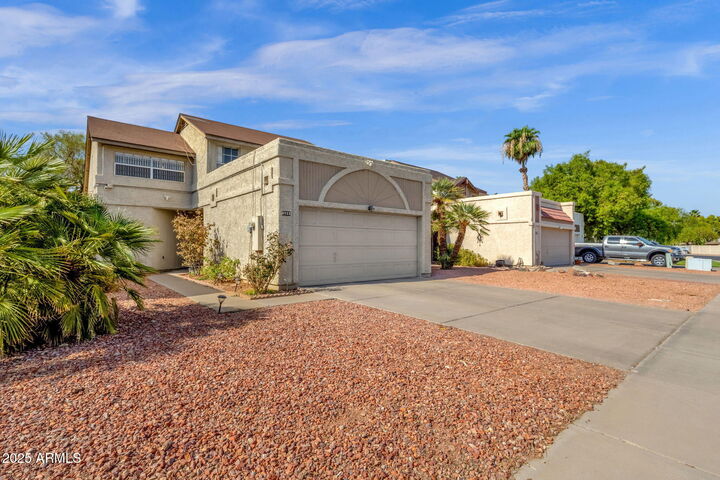 Property Photo: 3833 W Ivanhoe Street AZ 85226