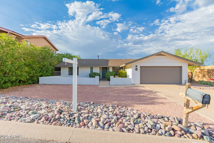 Property Photo: 17034 E El Pueblo Boulevard AZ 85268