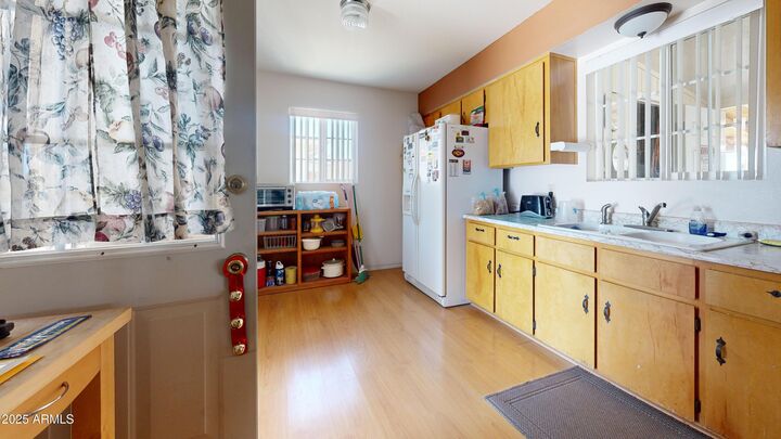 Property Photo:  1432 S Lawther Drive  AZ 85120 