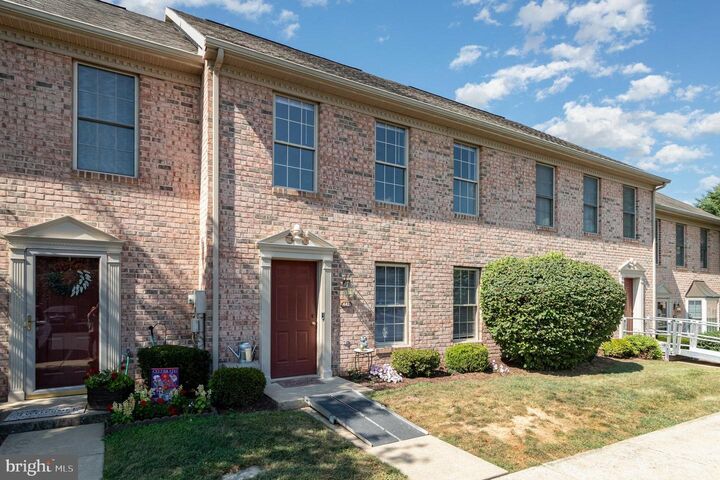 Property Photo:  441 Stonehedge Lane  PA 17055 