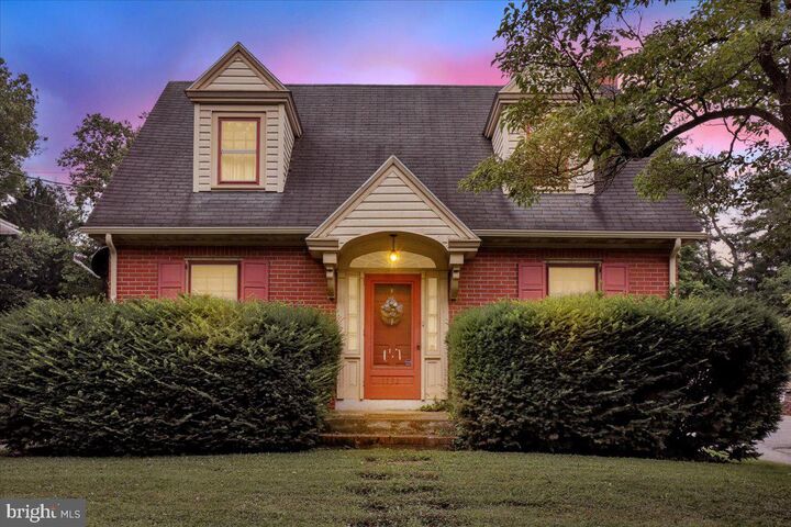 Property Photo: 1132 Willow Street Pike PA 17602