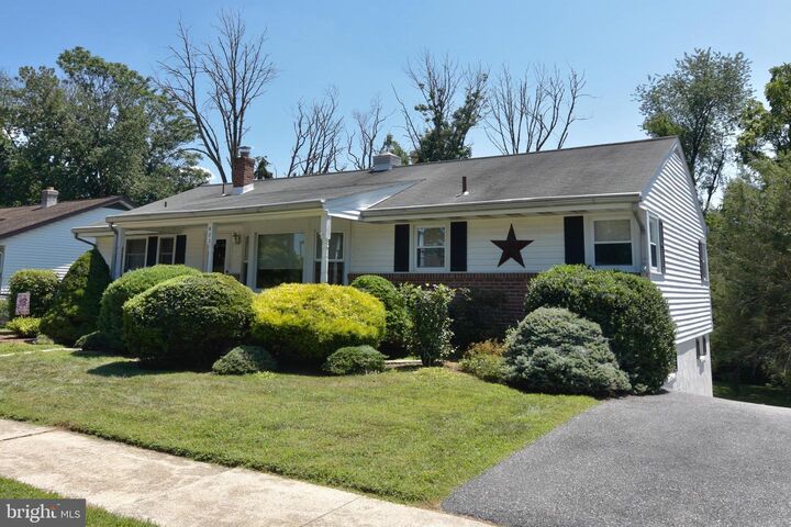 Property Photo:  423 Holland Street  PA 19607 