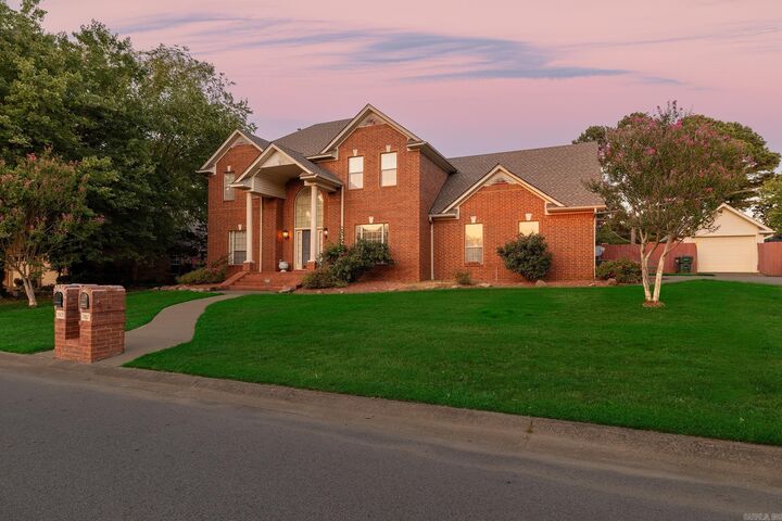 Property Photo:  1810 Royal Drive  AR 72034 