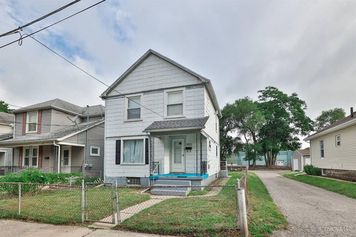 Property Photo: 1821 Clarendon Avenue OH 45042