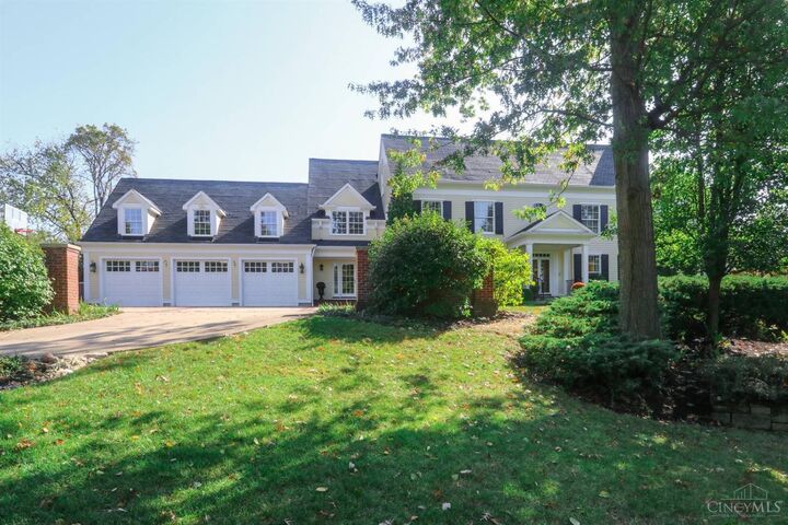 Property Photo:  2727 Walsh Road  OH 45208 