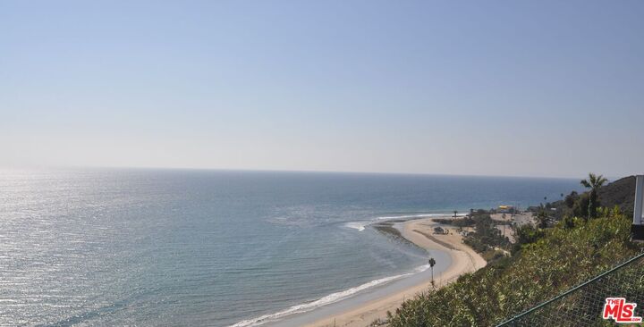 Property Photo:  18434 Coastline Dr  CA 90265 