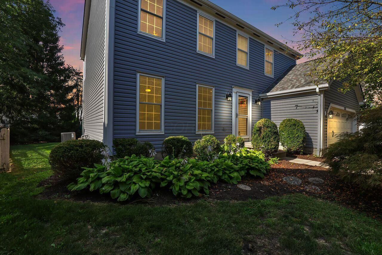 Property Photo:  583 Shadewood Court  OH 43230 