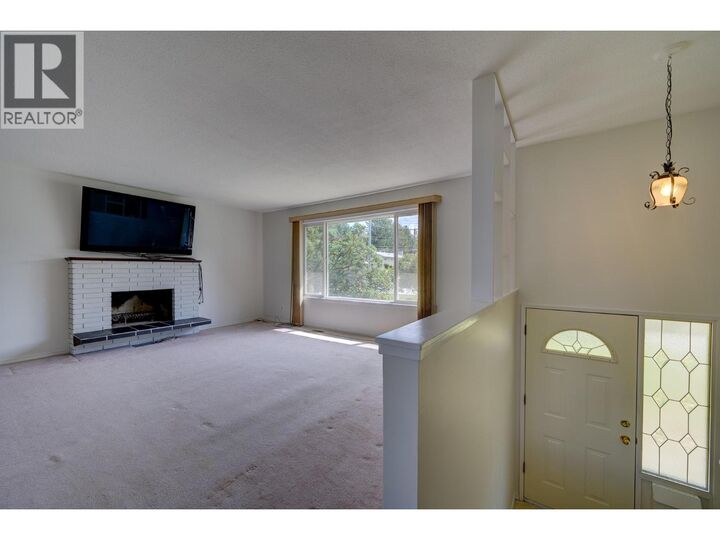 Property Photo: 1665 Monterey Place BC V2E 1B2