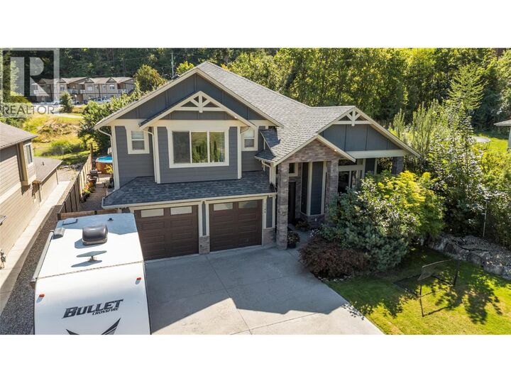 1180 Shuswap Street Southeast  Salmon Arm BC V1E 1J3 photo
