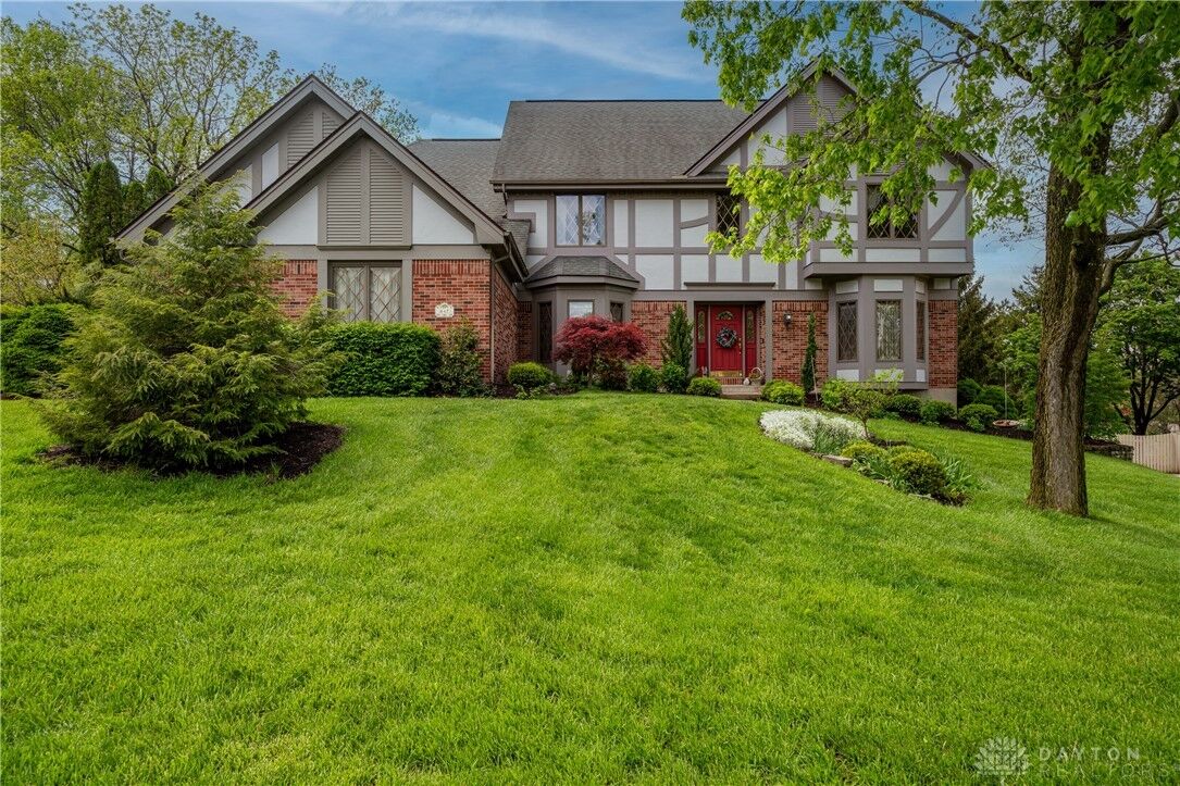 Property Photo: 647 Towncrest Drive OH 45434