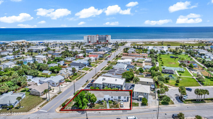 Property Photo: 500 Lenox Avenue FL 32118