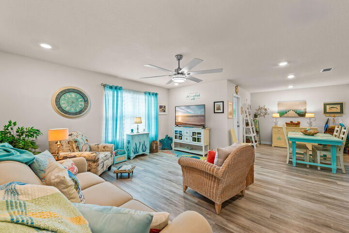 Property Photo: 6177 Native Dancer Way Way FL 32526