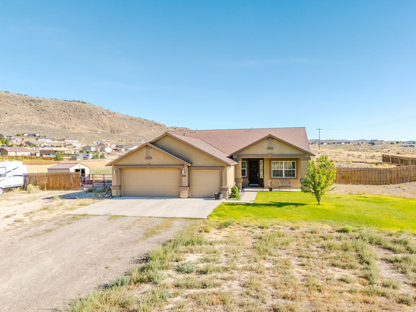 Property Photo: 1618 Hamilton Creek Trail NV 89801