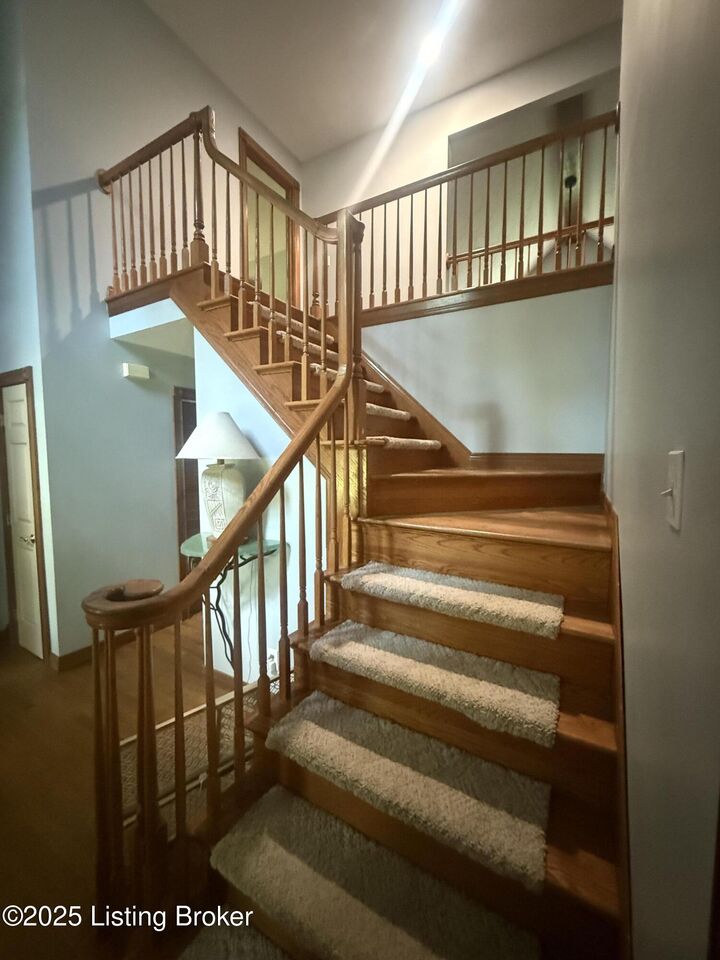 Property Photo:  180 Bowman Ct  KY 40047 