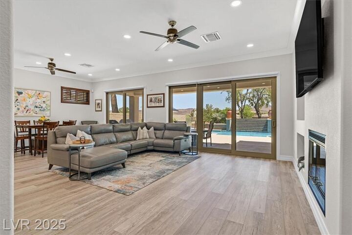 Property Photo:  77 Fountainhead Circle  NV 89052 