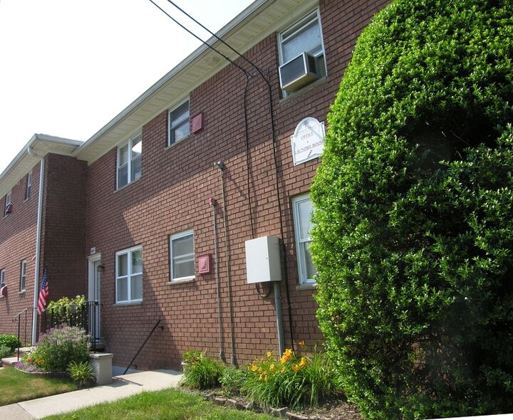 Property Photo: 1143 Valley Rd 1143 NJ 07470