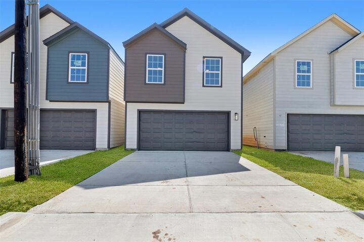 Property Photo: 9946 Lanewell TX 77029