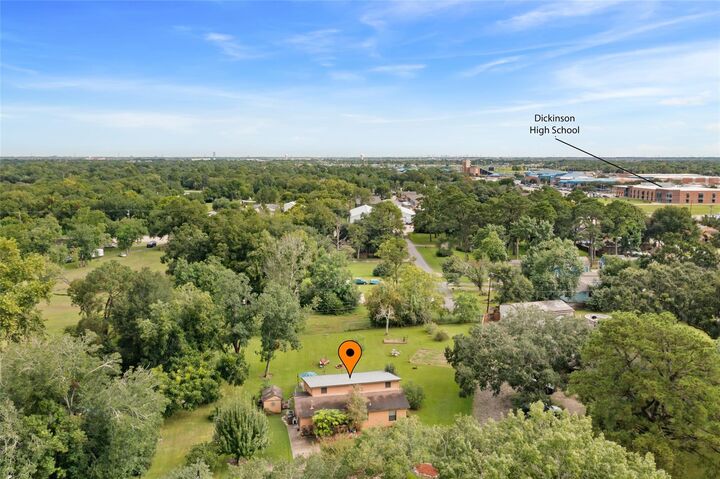 Property Photo:  5047 Winding Way  TX 77539 