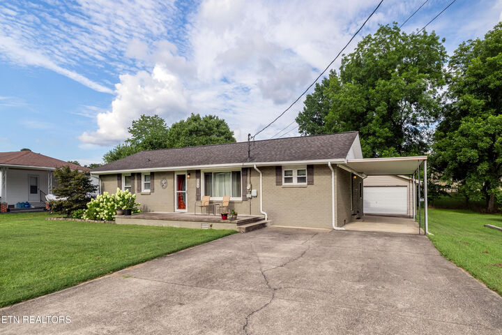 Property Photo: 213 Willowbrook Drive TN 37763