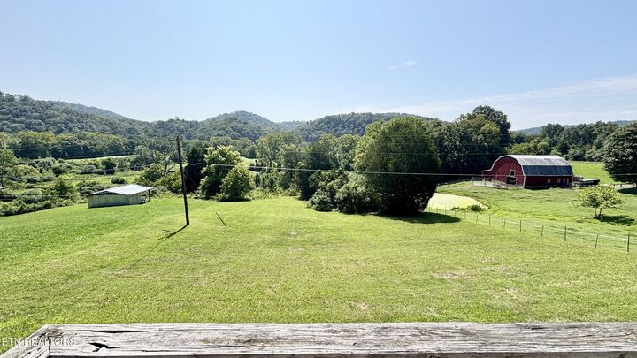 Property Photo:  9400 Pedigo Rd  TN 37849 