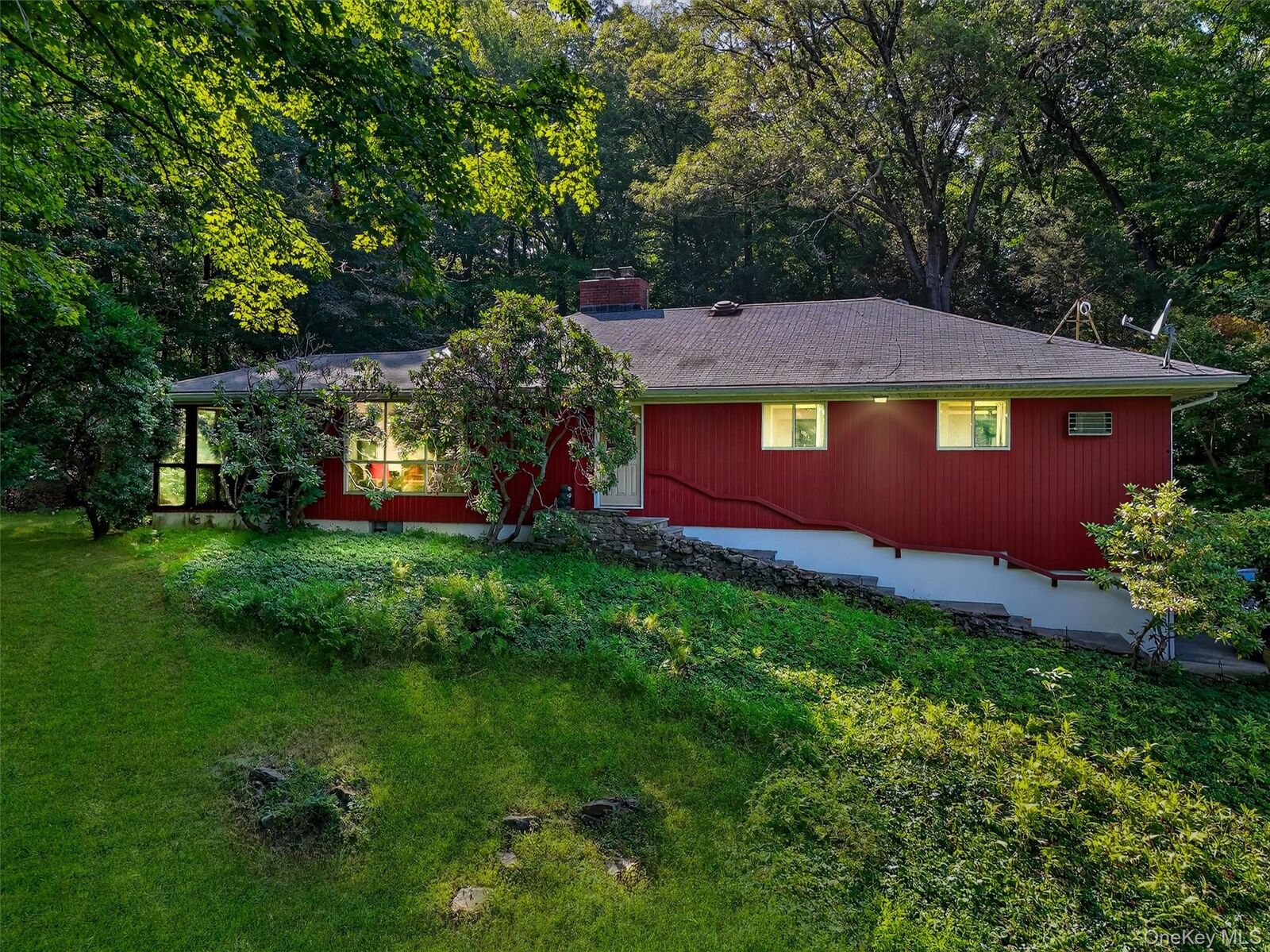 Property Photo:  1590 Croton Lake Road  NY 10598 