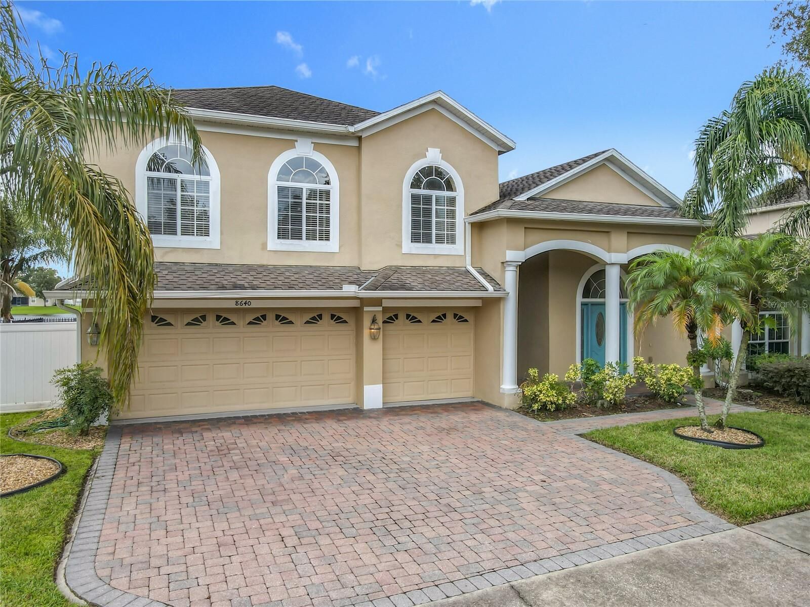 Property Photo: 8640 Warwick Shore Crossing FL 32829
