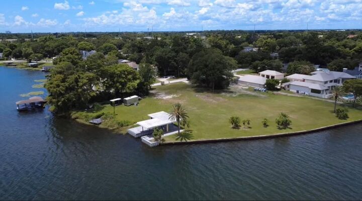 Property Photo: 2403 Euston Road FL 32789