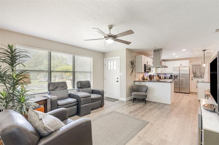 Property Photo:  1104 Greenwood Way  FL 32922 