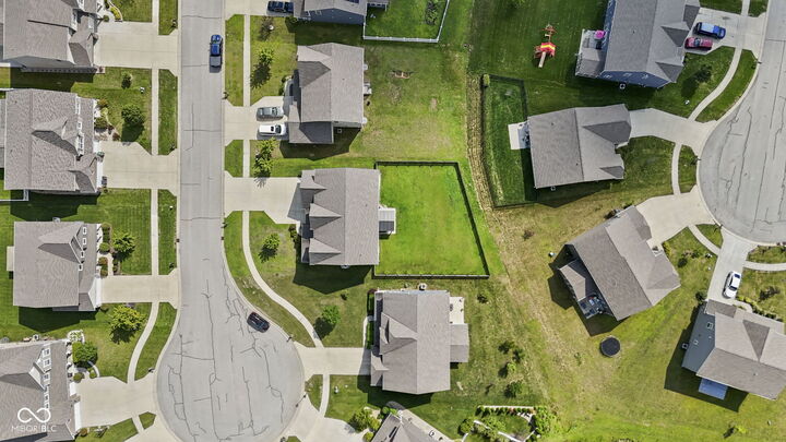 Property Photo: 1299 Bobwhite Court IN 46143