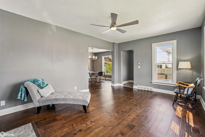 Property Photo:  105 S 8th Street  IA 50158 