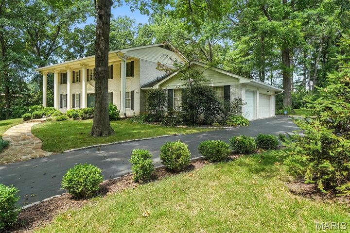 Property Photo:  10437 White Bridge Lane  MO 63141 