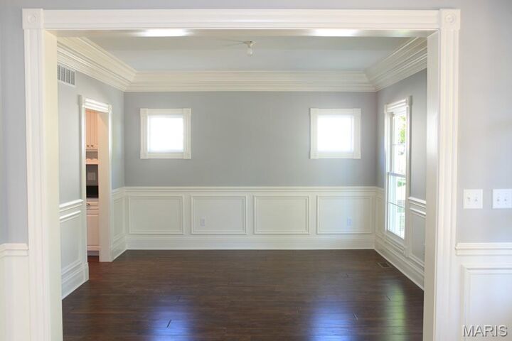 Property Photo: 420 W Rose Hill Avenue MO 63122