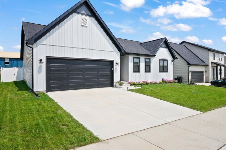 Property Photo:  356 Orchid Ave  WI 53589 