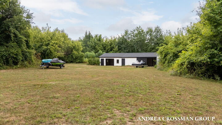Property Photo:  866 E 24th Street  MI 49423 