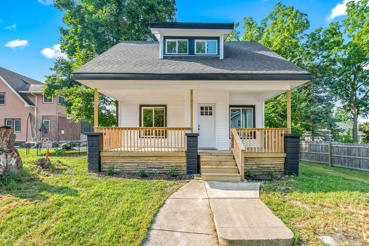 Property Photo:  16 Eagle Street  MI 49037 