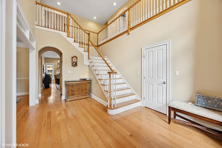 Property Photo:  1106 S Kensington Avenue  IL 60525 