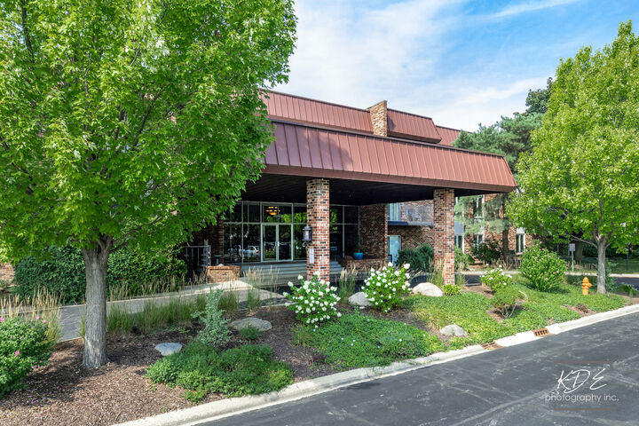 Property Photo:  1041 W Ogden Avenue 2-121  IL 60563 