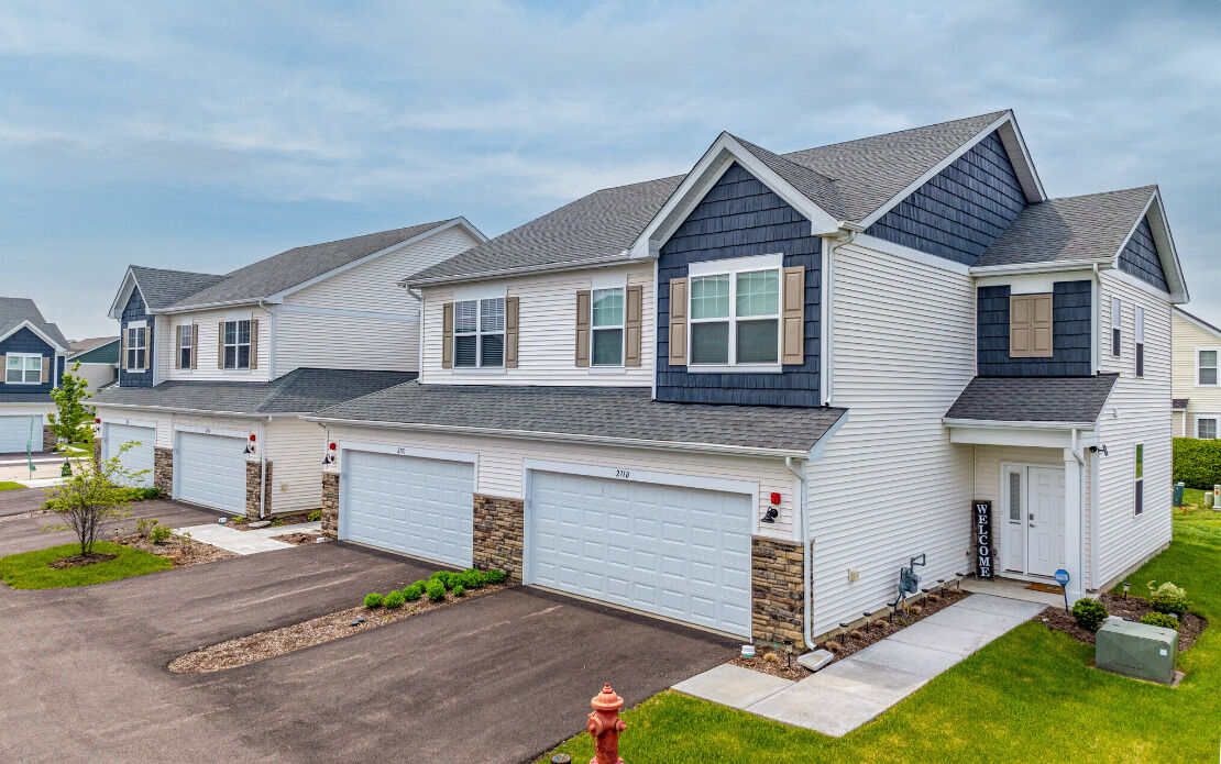 Property Photo:  271 Barrett Drive  IL 60560 