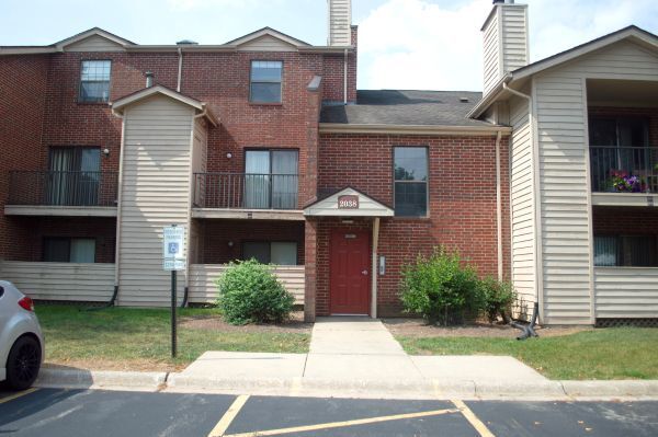 Property Photo: 2038 N Rand Road 209 IL 60074