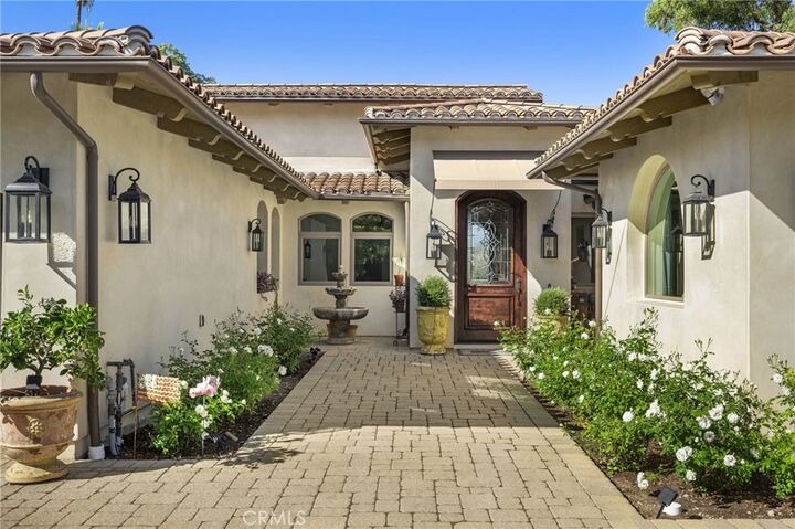 Property Photo:  31527 Aguacate Road  CA 92675 