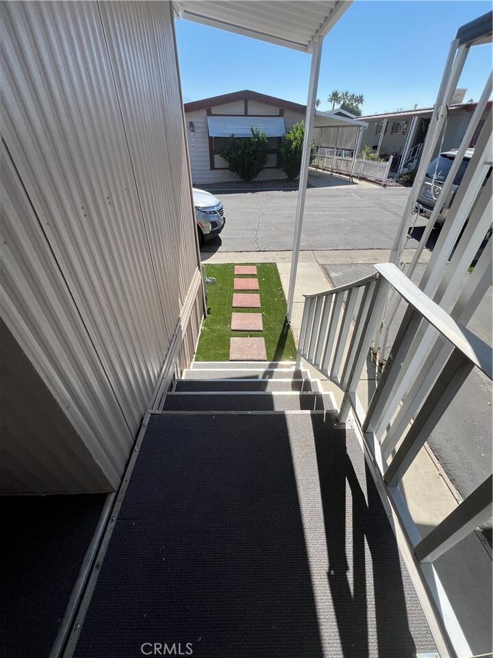 Property Photo:  260 N Lyon Ave 141  CA 92543 