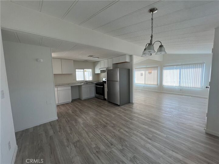 Property Photo:  260 N Lyon Ave 141  CA 92543 