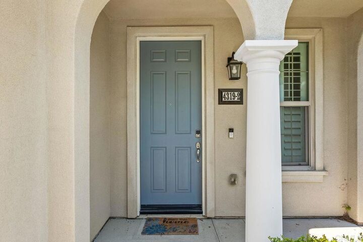 Property Photo:  4319 Pacifica Way 2  CA 92056 