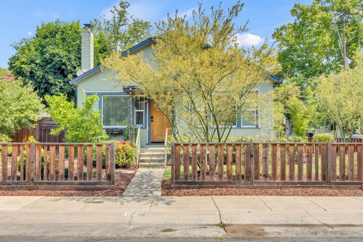 Property Photo: 1861 Caramay Way CA 95818