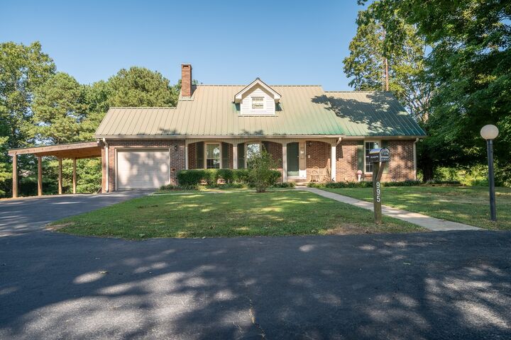 Property Photo: 995 Lexington Hwy TN 38469