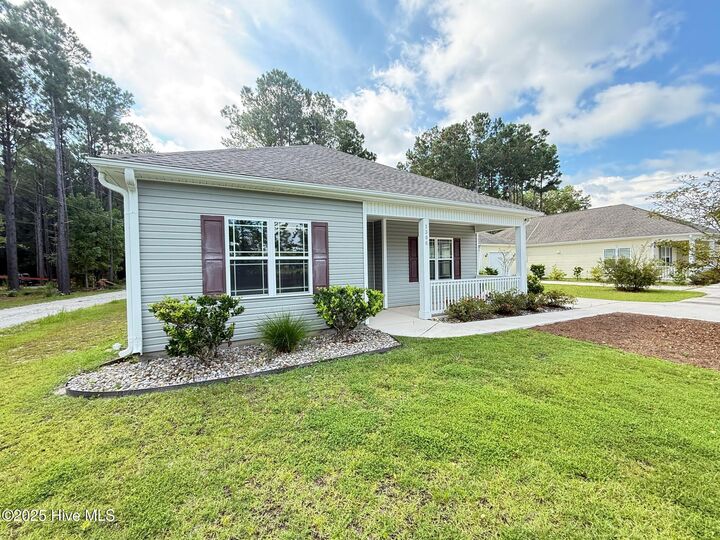 Property Photo:  1306 Old Folkstone Road  NC 28460 