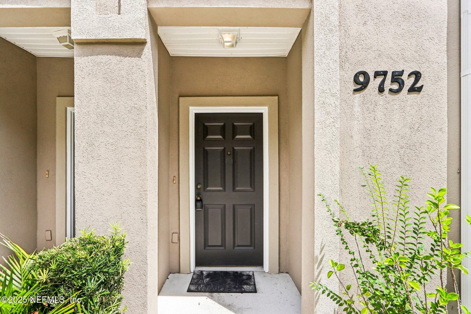 Property Photo: 9752 Summer Grove Way 112 FL 32257