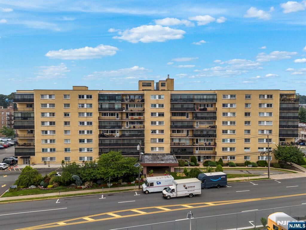 Property Photo: 2185 Lemoine Avenue 6A NJ 07024