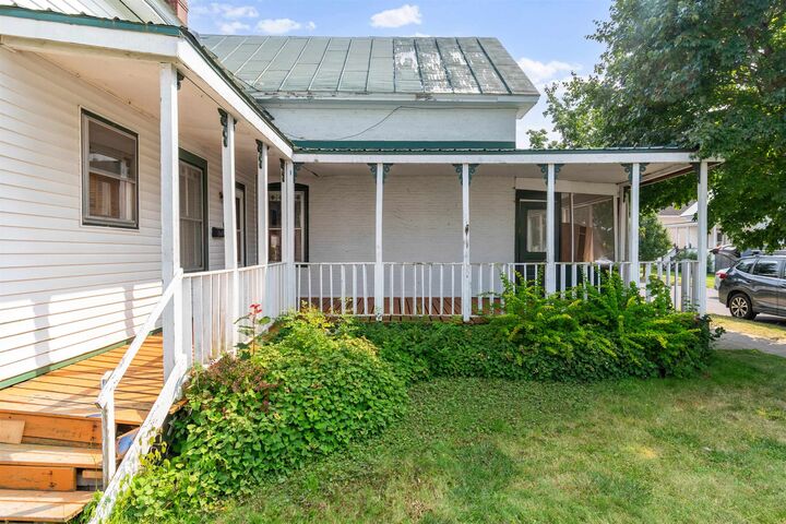 Property Photo:  15 Spruce Street  VT 05478 