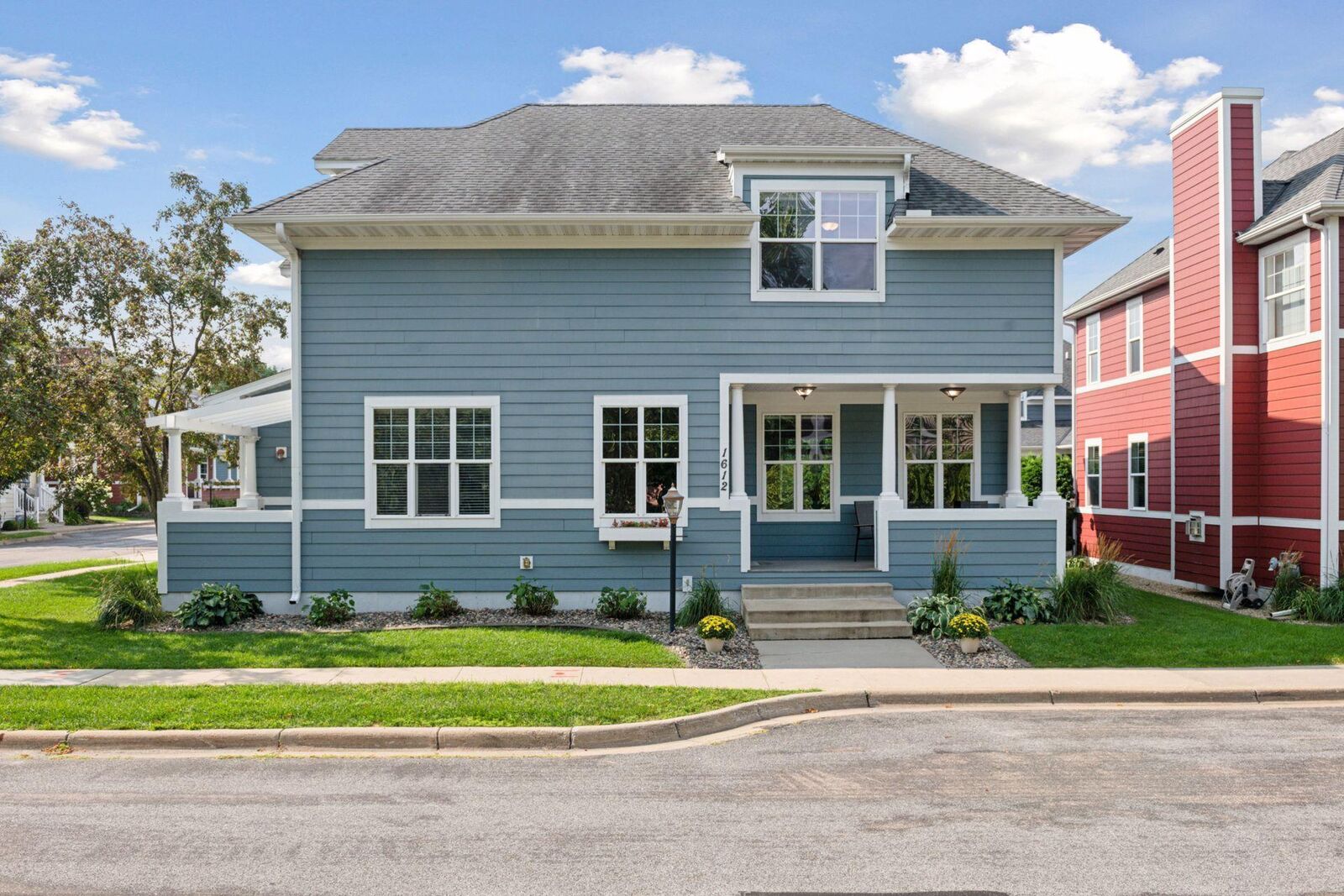 Property Photo: 1612 Summit Hill MN 55122